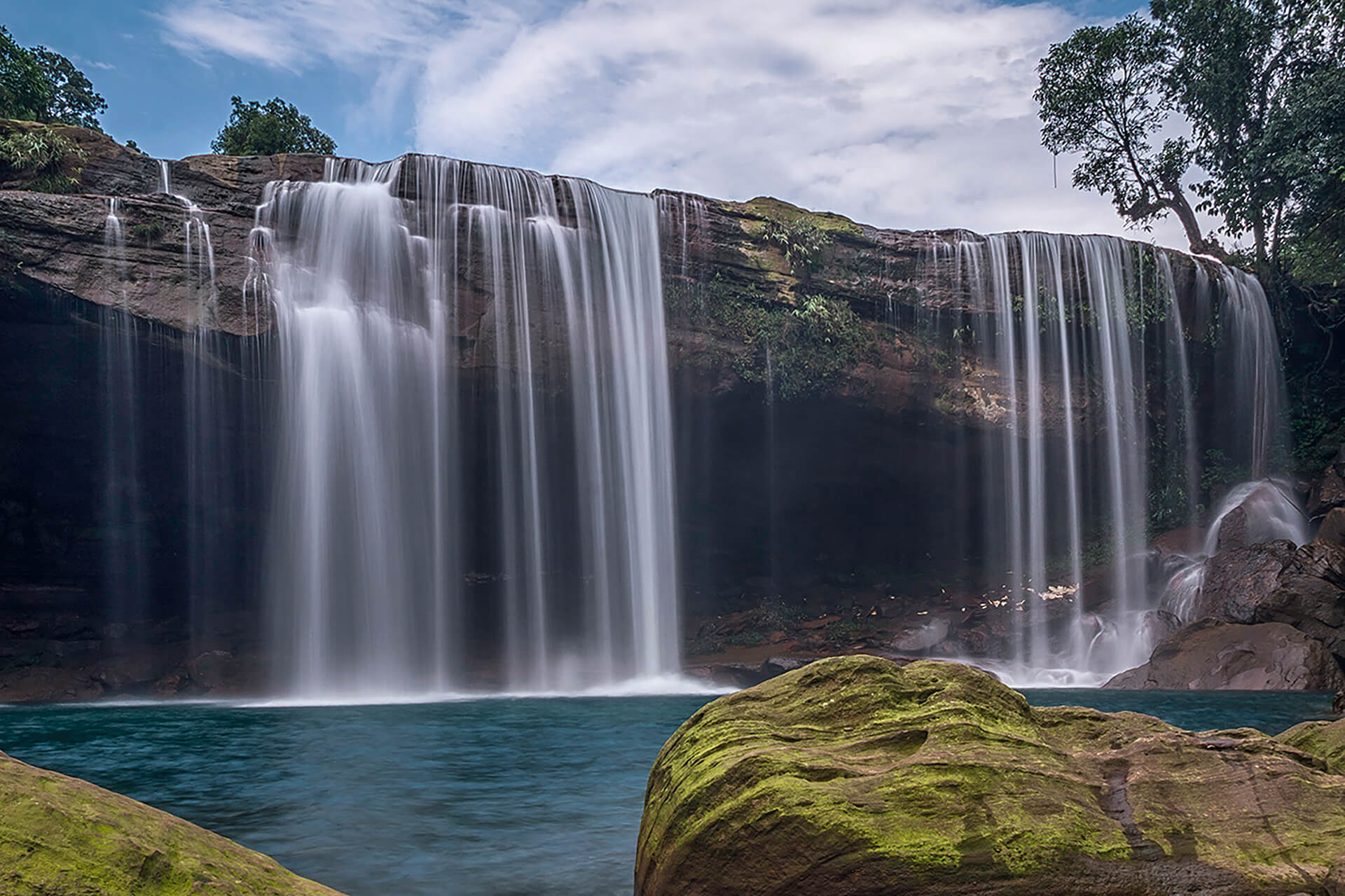 Krangshuri Falls